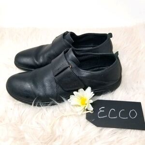 ECCO VEGETABLE TANNED SHOE. SIZE 39.